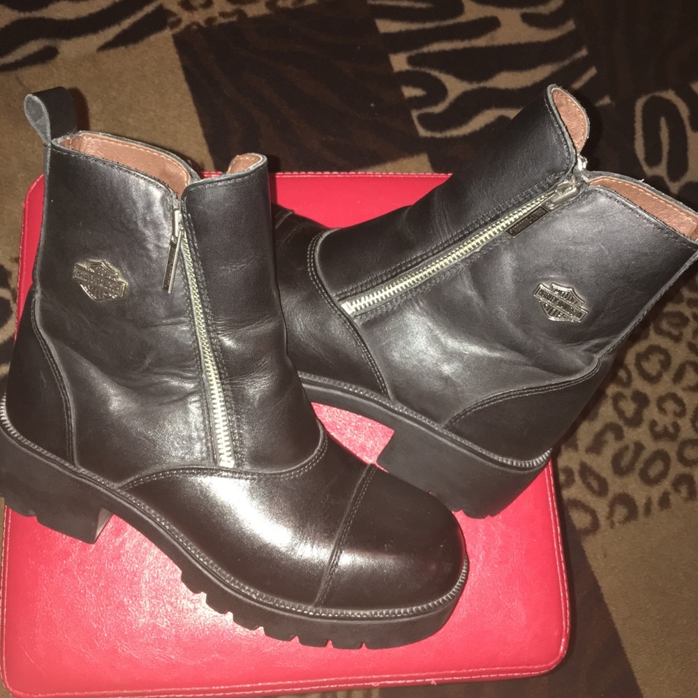 Women’s Boots